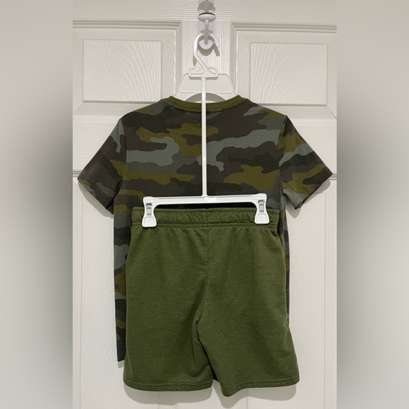 Boys Clothes Cat & Jack Outfit Short Sleeve Tee & Pull On Shorts Size 8 - Picture 3 of 7